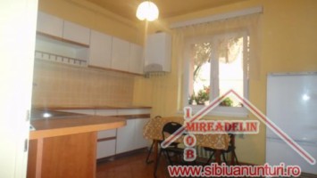 inchiriez-apartament-3-camere-piata-cluj-6