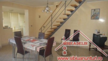 inchiriez-apartament-3-camere-valea-aurie-1