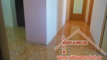 inchiriez-apartament-4-camere-zona-garii-3