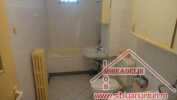 inchiriez-apartament-3-camere-rahova-2