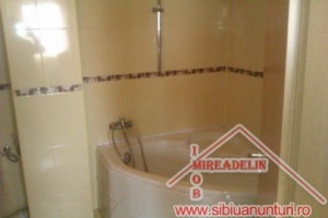 inchiriez-apartament-3-camere-zona-valea-aurie-5