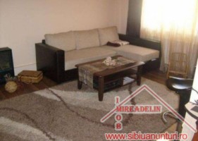 vand-apartament-cu-3-camere-zona-ciresica-1