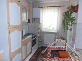 inchiriez-apartament-2-camere-strand-2