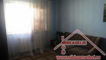 inchiriez-apartament-2-camere-zona-mihai-viteazu-2