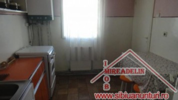 inchiriez-apartament-2-camere-zona-mihai-viteazu-3