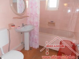 inchiriez-apartament-3-camere-strand-6