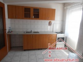 inchiriez-apartament-2-camere-b-dul-mihai-viteazu-2