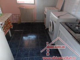 inchiriez-apartament-2-camere-vasile-aaron-3