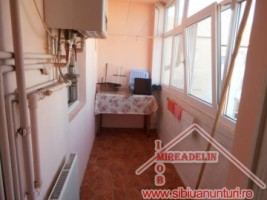 inchiriez-apartament-2-camere-vasile-aaron-4