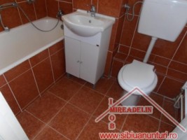 inchiriez-apartament-2-camere-b-dul-mihai-viteazu-4