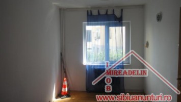 inchiriez-apartament-2-camere-zona-interex-2