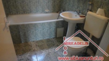 inchiriez-apartament-3-camere-central-5