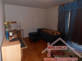 inchiriez-apartament-3-camere-zona-mihai-viteazu-1