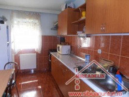 inchiriez-apartament-3-camere-zona-mihai-viteazu-5