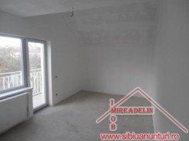 vand-apartament-3-camere-zona-complex-alba-iulia-1