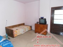 vand-casa-4-camere-dp-singur-in-curte-zona-calea-dumbravii-4