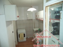 inchiriez-apartament-3-camere-strand-3