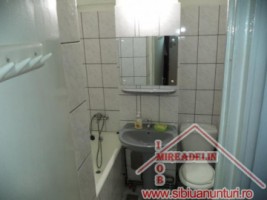 inchiriez-apartament-3-camere-strand-4
