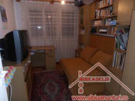 vand-apartament-4-camere-zona-vasile-aaron-4