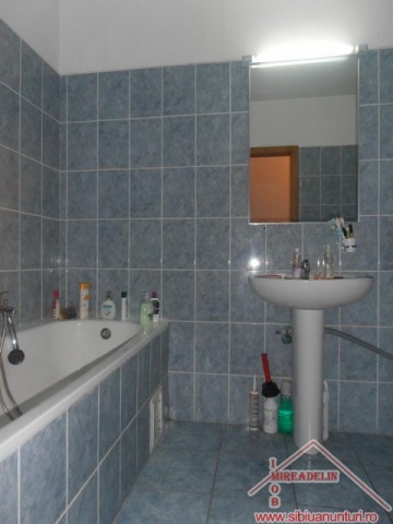 acum-vand-apartament-3-camere-langa-penny-market-xxl-9
