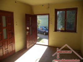 inchiriez-spatiu-comercial-la-casa-zona-turnisor-1