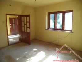 inchiriez-spatiu-comercial-la-casa-zona-turnisor-3