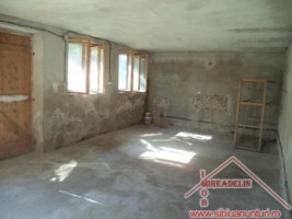 inchiriez-spatiu-comercial-la-casa-zona-turnisor-5