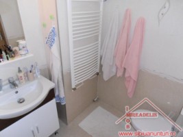 urgent-apartament-2-camere-la-casa-central-4
