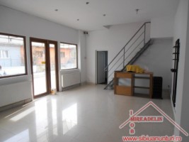 vand-spatiu-comercial-48-mp-zona-tiglari