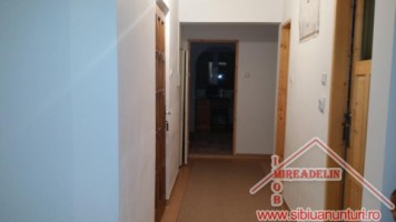 vand-apartament-4-camere-85-mp-valea-aurie-4