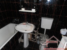 inchiriez-apartament-cochet-2-camere-mihai-viteazu-5