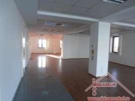 inchiriez-spatiu-comercial-222-mp-zona-mihai-viteazu