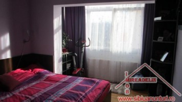 vand-apartament-3-camere-valea-aurie-1