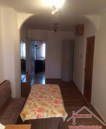 inchiriez-apartament-3-camere-calea-dumbravii-1