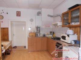 vand-apartament-la-casa-ultracentral-piata-schiller-2