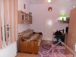 vand-apartament-la-casa-ultracentral-piata-schiller-4