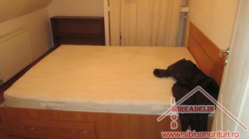 inchiriez-apartament-3-camere-zona-cedonia-2
