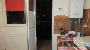 inchiriez-apartament-3-camere-zona-cedonia-4