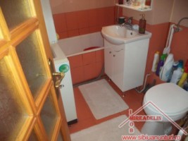 inchiriez-apartament-2-camere-strand-4