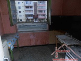 urgent-vand-apartament-3-camere-rusciorului-3