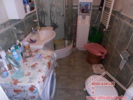 inchiriez-apartament-la-casa-5-camere-central-3