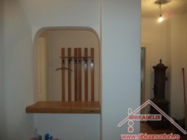inchiriez-apartament-3-camere-zona-centrala-3