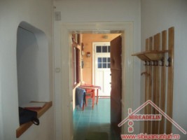 inchiriez-apartament-3-camere-zona-centrala-4