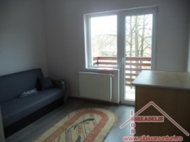 inchiriez-apartament-3-camere-zona-padurea-dumbrava-1