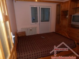 inchiriez-apartament-3-camere-zona-turnisor-2