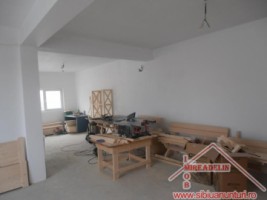 inchiriez-spatiu-comercial-140-mp-zona-piata-cluj