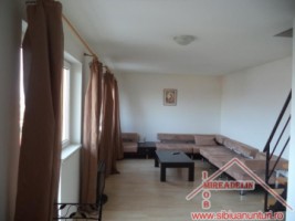 vand-apartament-3-camere-zona-cedonia