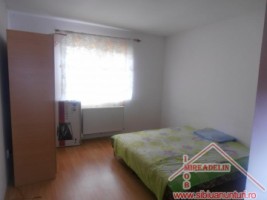 vand-apartament-2-camere-vasile-aaron-1