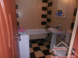 vand-apartament-2-camere-vasile-aaron-4