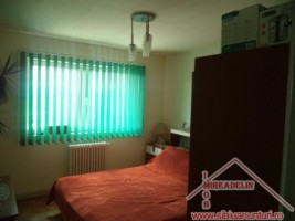 vand-apartament-cu-3-camere-in-vasile-aaron-2